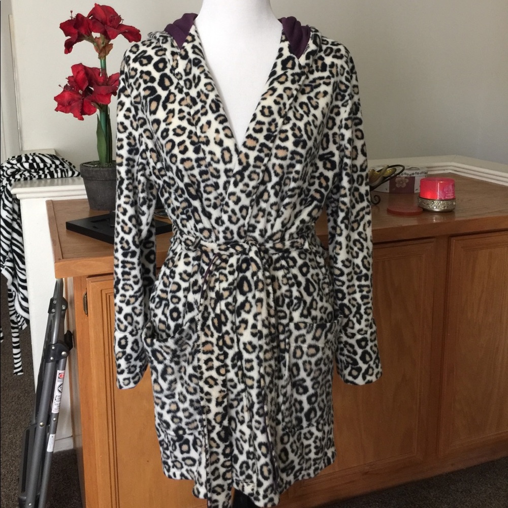 Woman’s robe